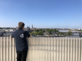 visuel Vers l'infini et au delà